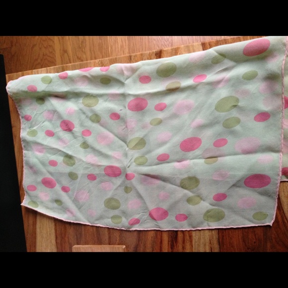 Authentic Marc Jacobs pastel silk square scarf - Picture 5 of 5